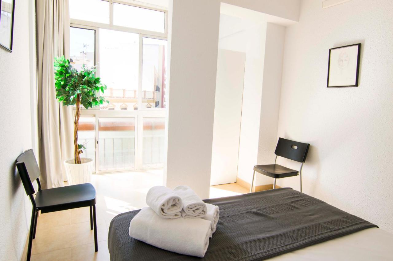 Letmalaga Economy Compas Apartment Luaran gambar