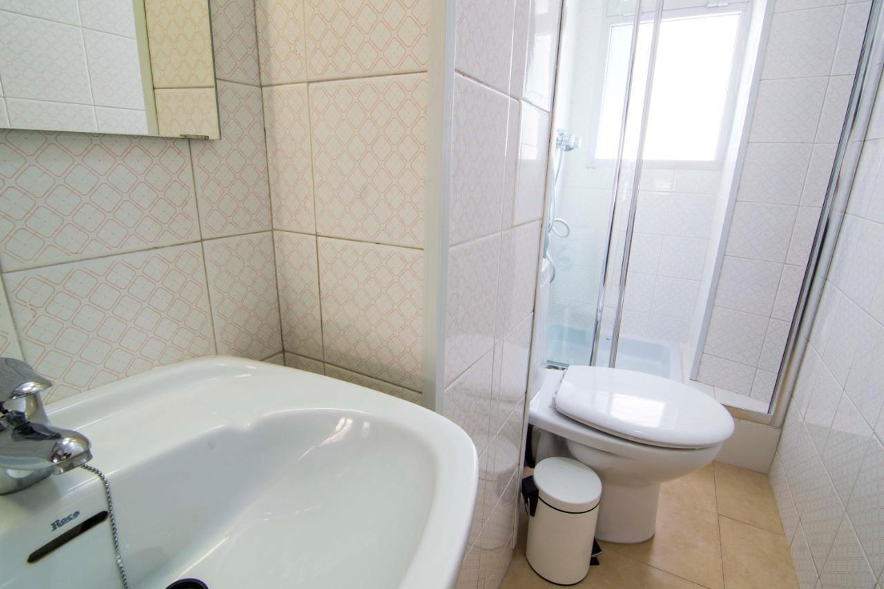 Letmalaga Economy Compas Apartment Luaran gambar
