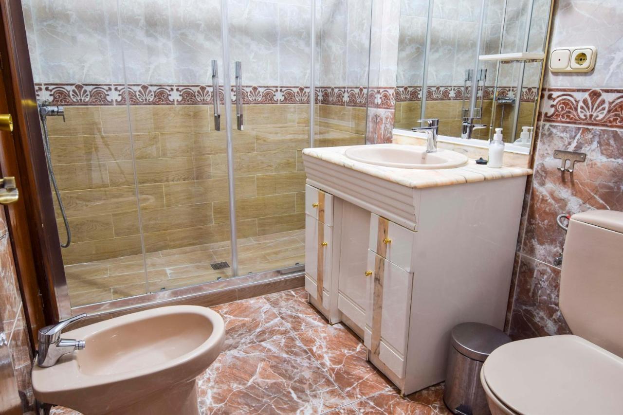 Letmalaga Economy Compas Apartment Luaran gambar